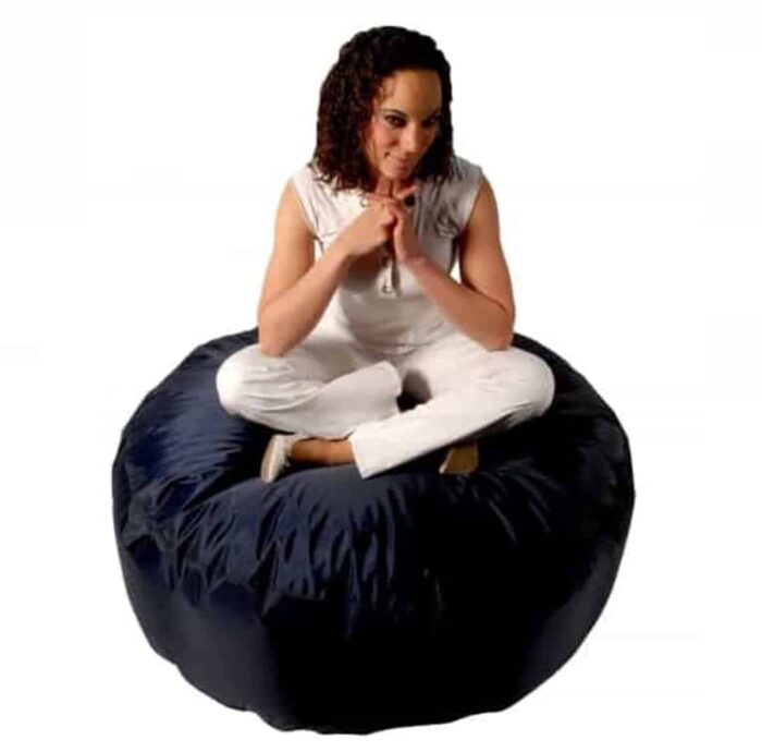 Zitpoef Kussenwereld rond marine blauw 30x50 cm